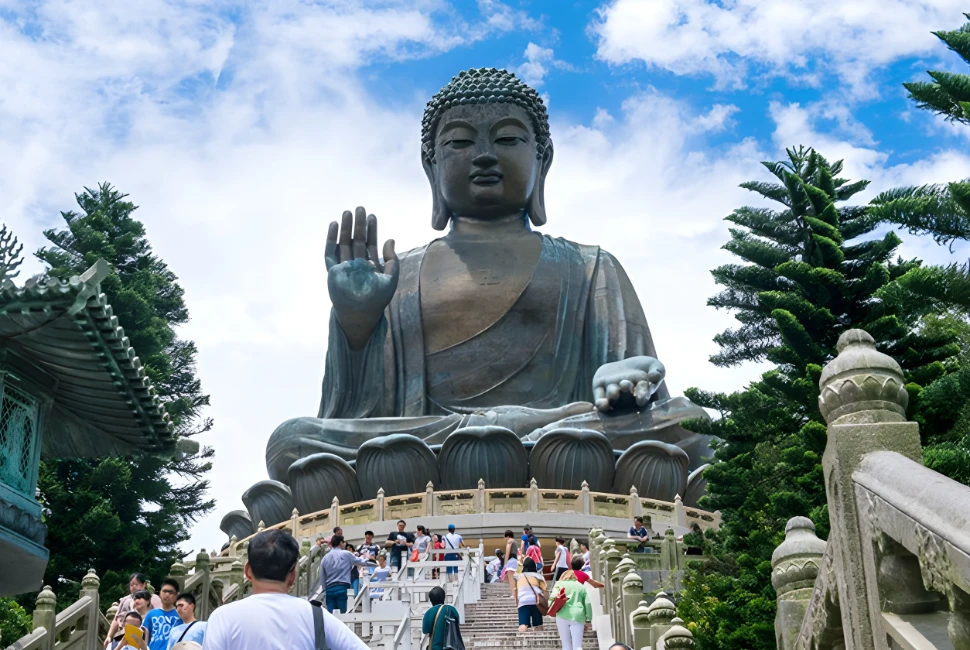 Outdoor Adventures in Lantau Island: Hiking Trails and Scenic Spots