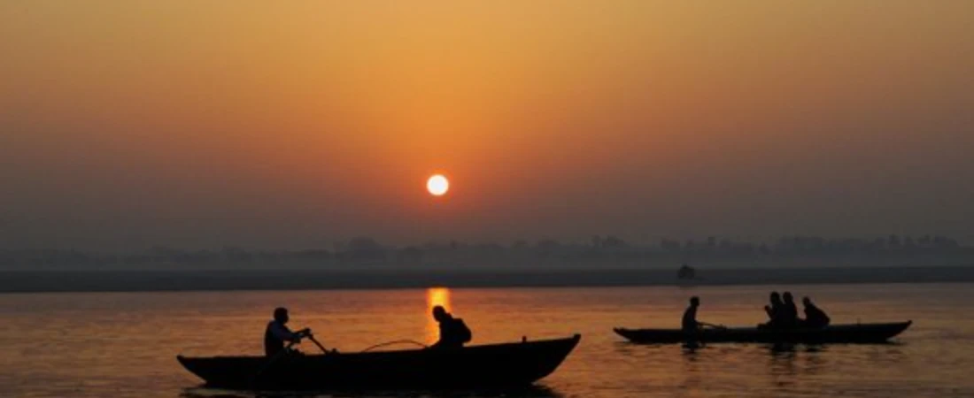 Exploring the Magic of Varanasi: Ghats, Temples, and Timeless Charm