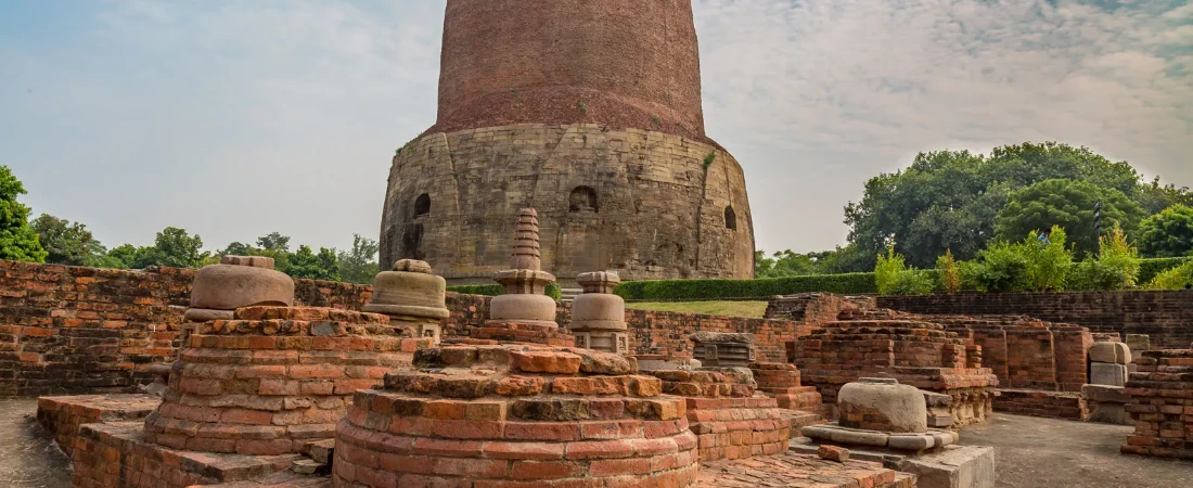 Exploring the Magic of Varanasi: Ghats, Temples, and Timeless Charm