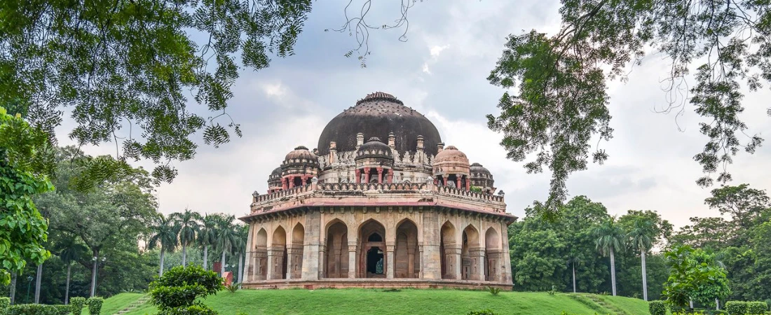 A Foodie's Weekend in Delhi: Where to Eat and What to See