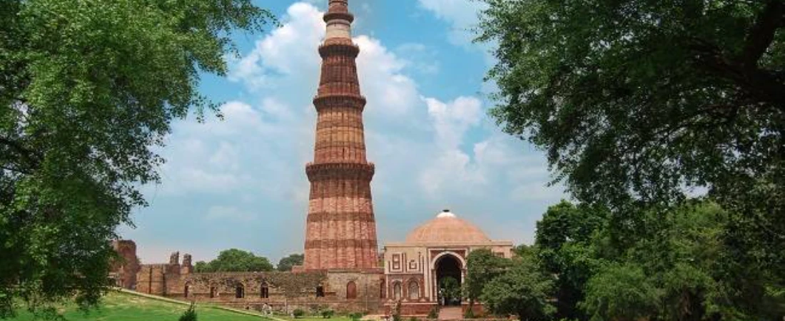 A Foodie's Weekend in Delhi: Where to Eat and What to See