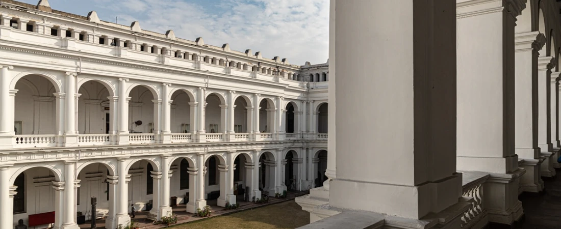 How to Spend a Perfect Day in Kolkata: Culture, Coffee & Colonial Charm