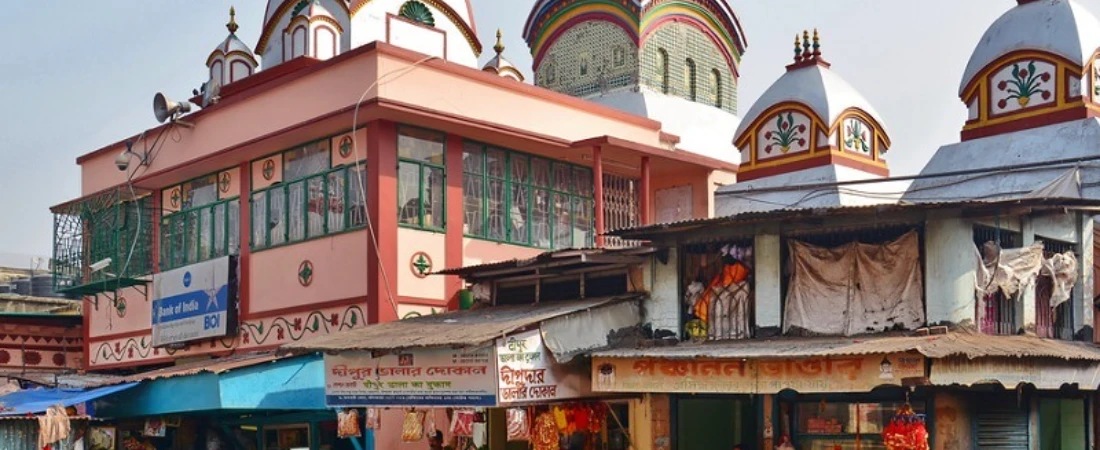 How to Spend a Perfect Day in Kolkata: Culture, Coffee & Colonial Charm
