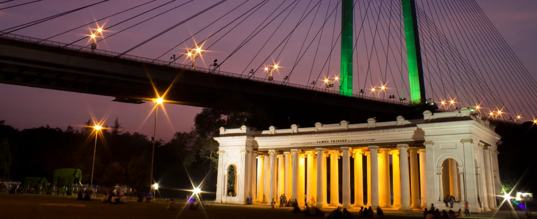 How to Spend a Perfect Day in Kolkata: Culture, Coffee & Colonial Charm